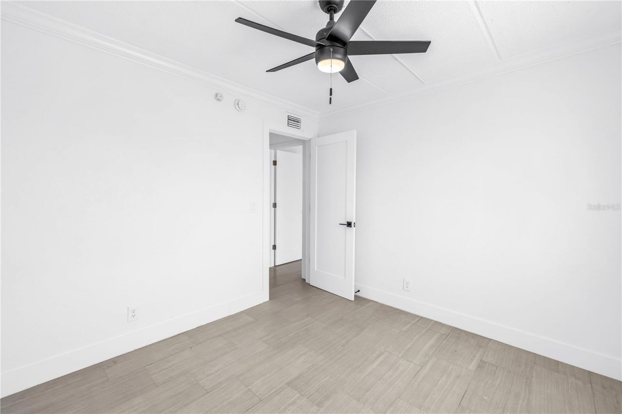 10375 Paradise Boulevard, Unit 51, Treasure Island, FL 33706 Photo