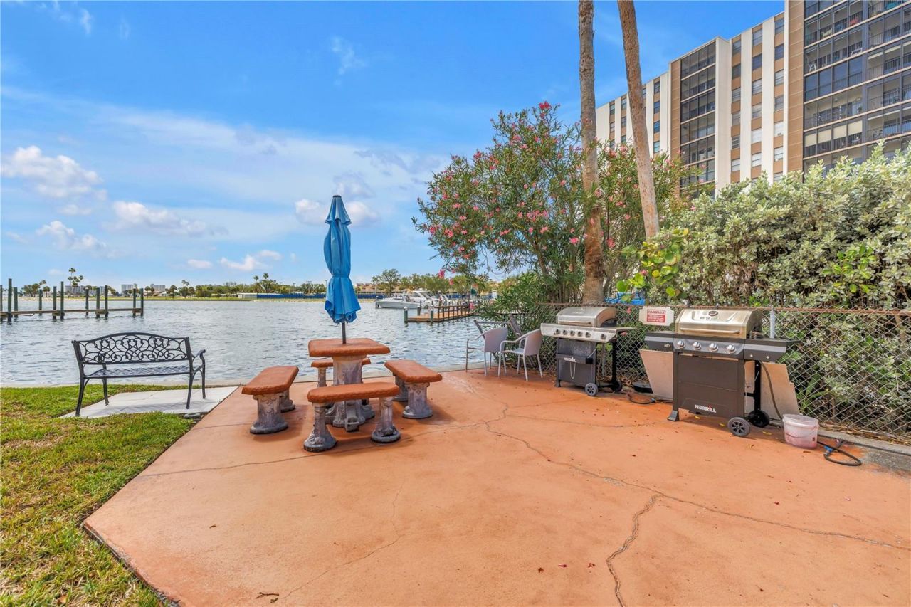 10375 Paradise Boulevard, Unit 51, Treasure Island, FL 33706 Photo