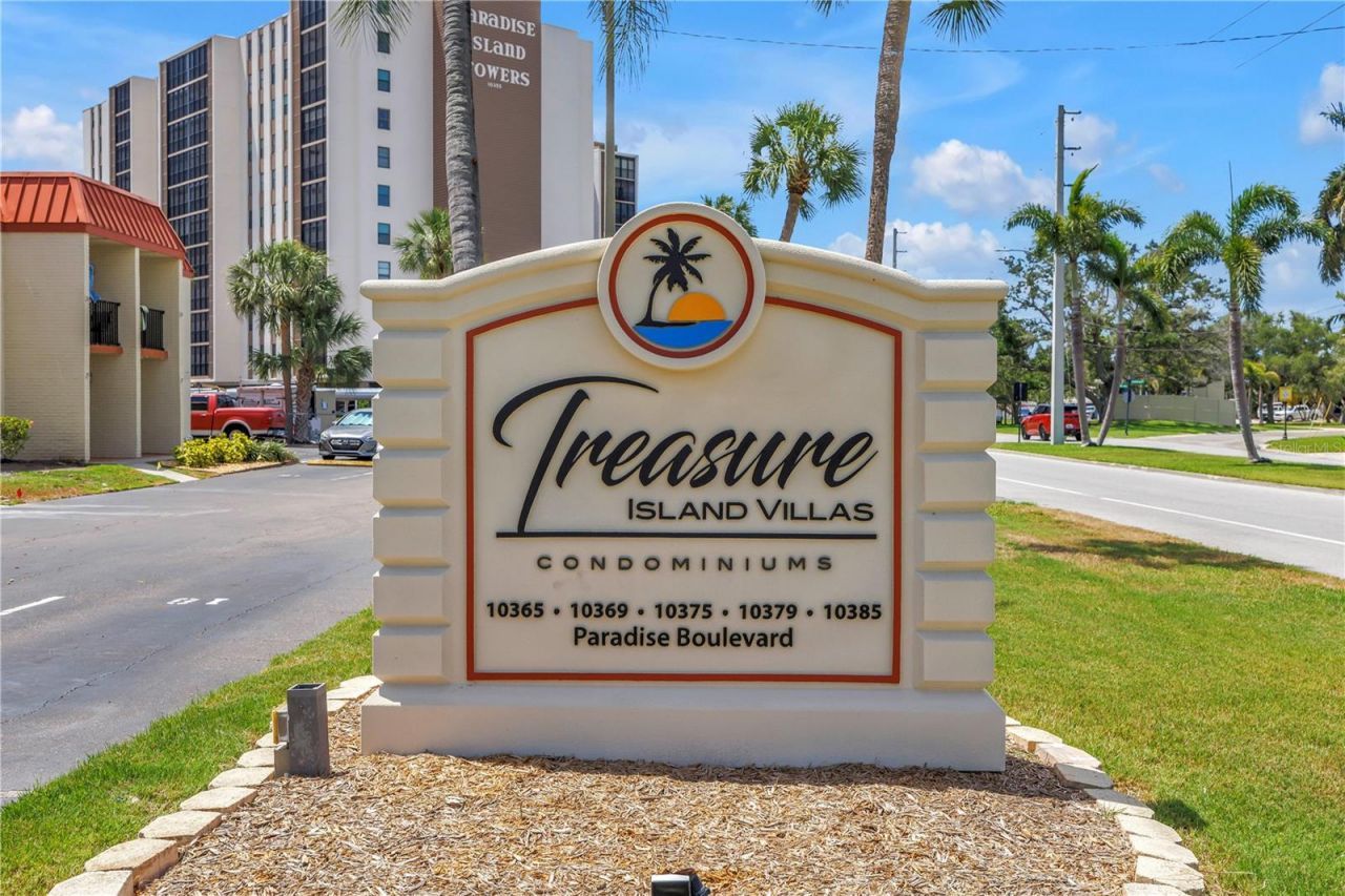 10375 Paradise Boulevard, Unit 51, Treasure Island, FL 33706 Photo