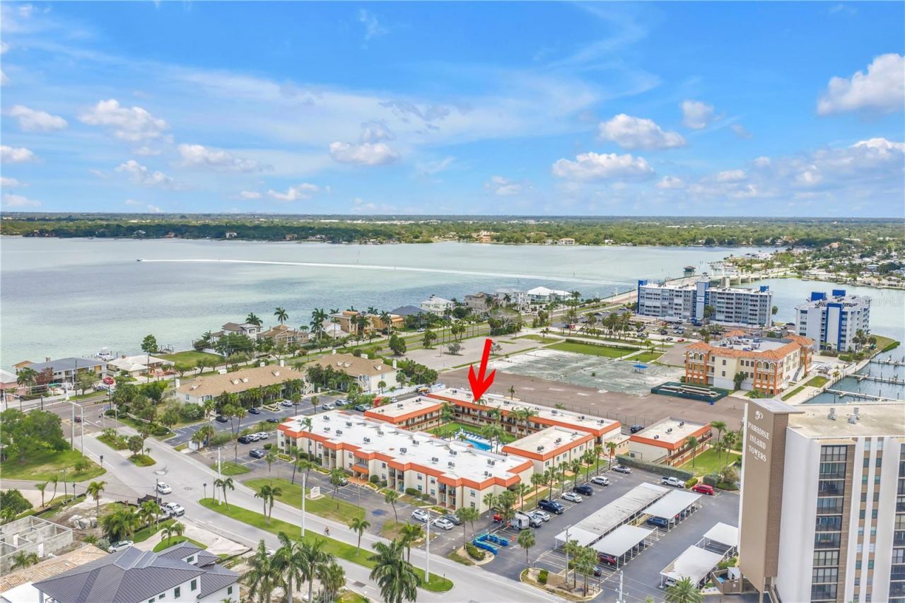 10375 Paradise Boulevard, Unit 51, Treasure Island, FL 33706 Photo