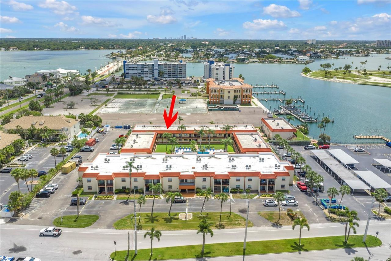 10375 Paradise Boulevard, Unit 51, Treasure Island, FL 33706 Photo