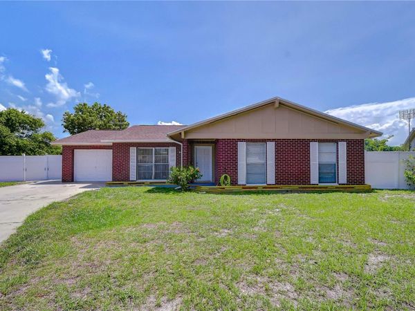 7214 NIA LANE , TAMPA, FL 33625