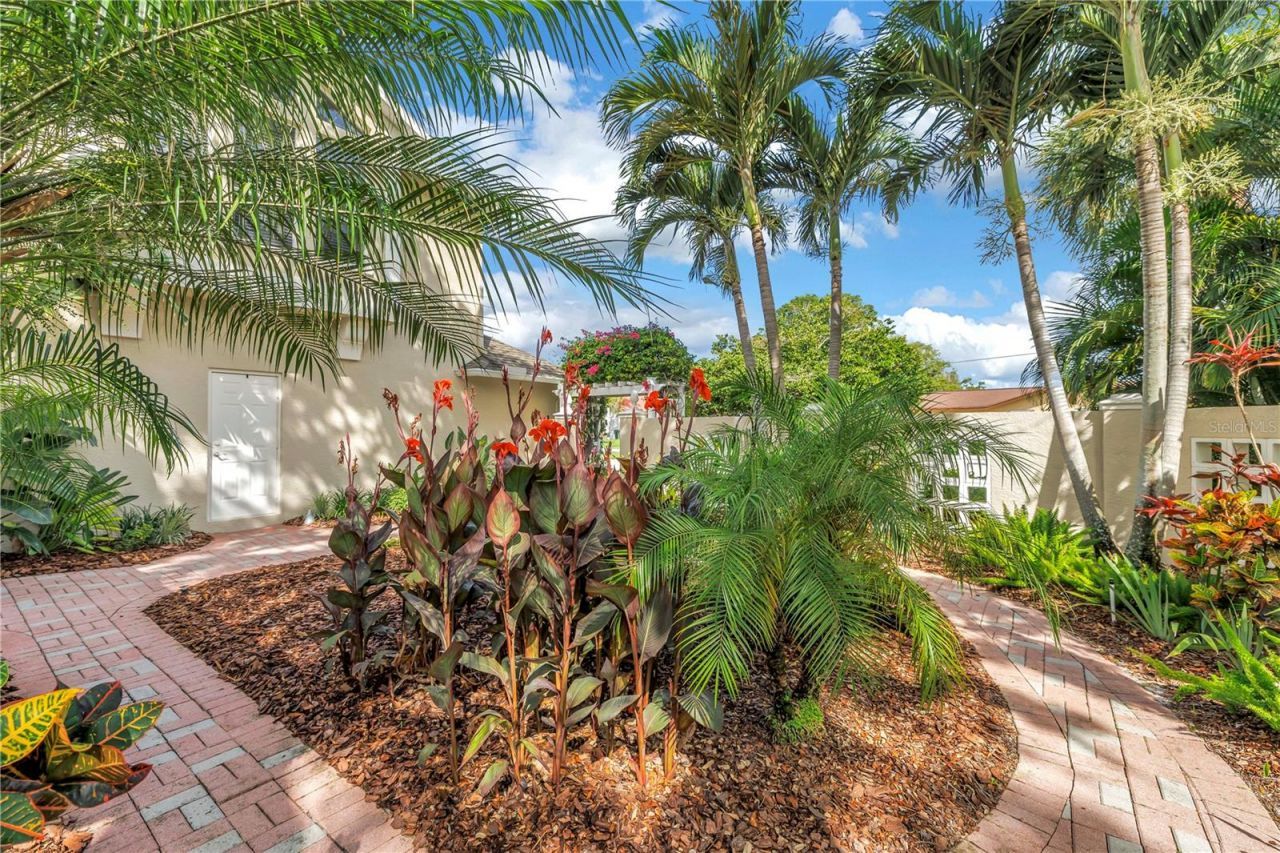 2269 Kent Drive, Largo, FL 33774 Photo