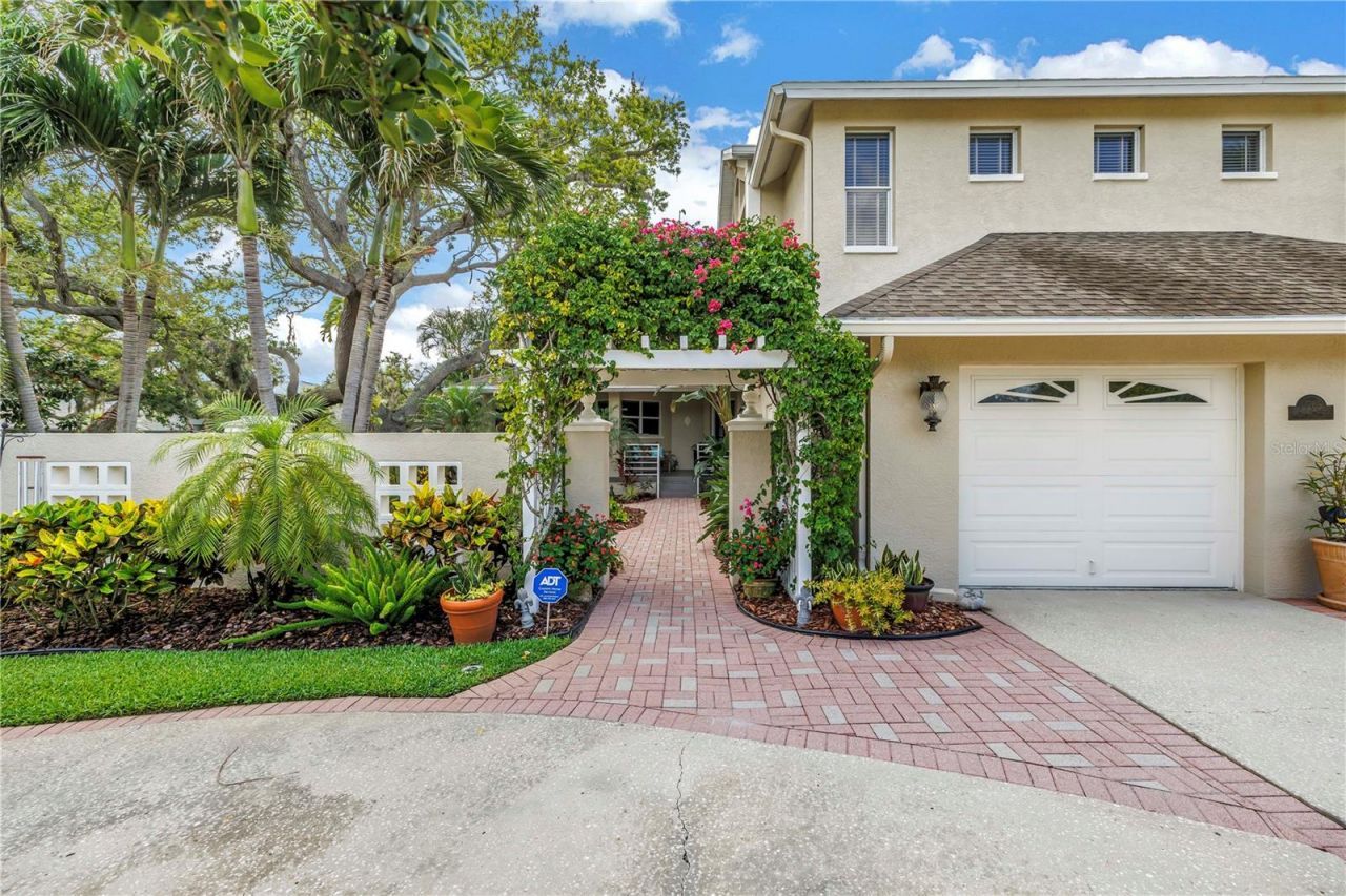 2269 Kent Drive, Largo, FL 33774 Photo