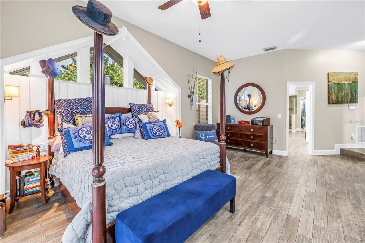 2269 Kent Drive, Largo, FL 33774 Photo