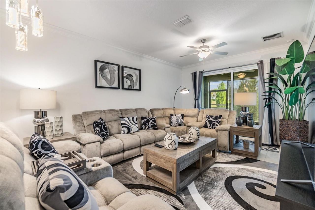 6748 Ripple Pond Loop, Zephyrhills, FL 33541 Photo