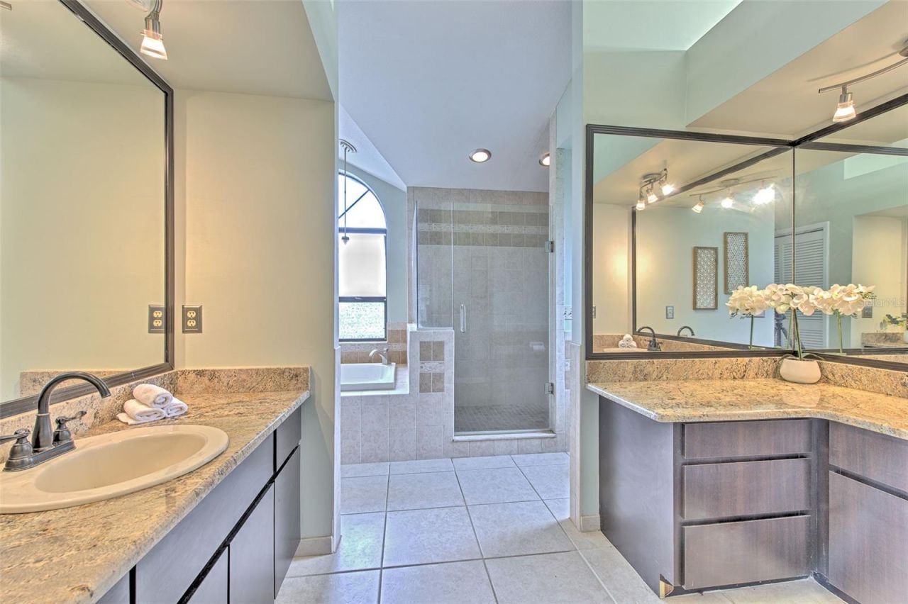 3816 Buckingham Loop Drive, Valrico, FL 33594 Photo