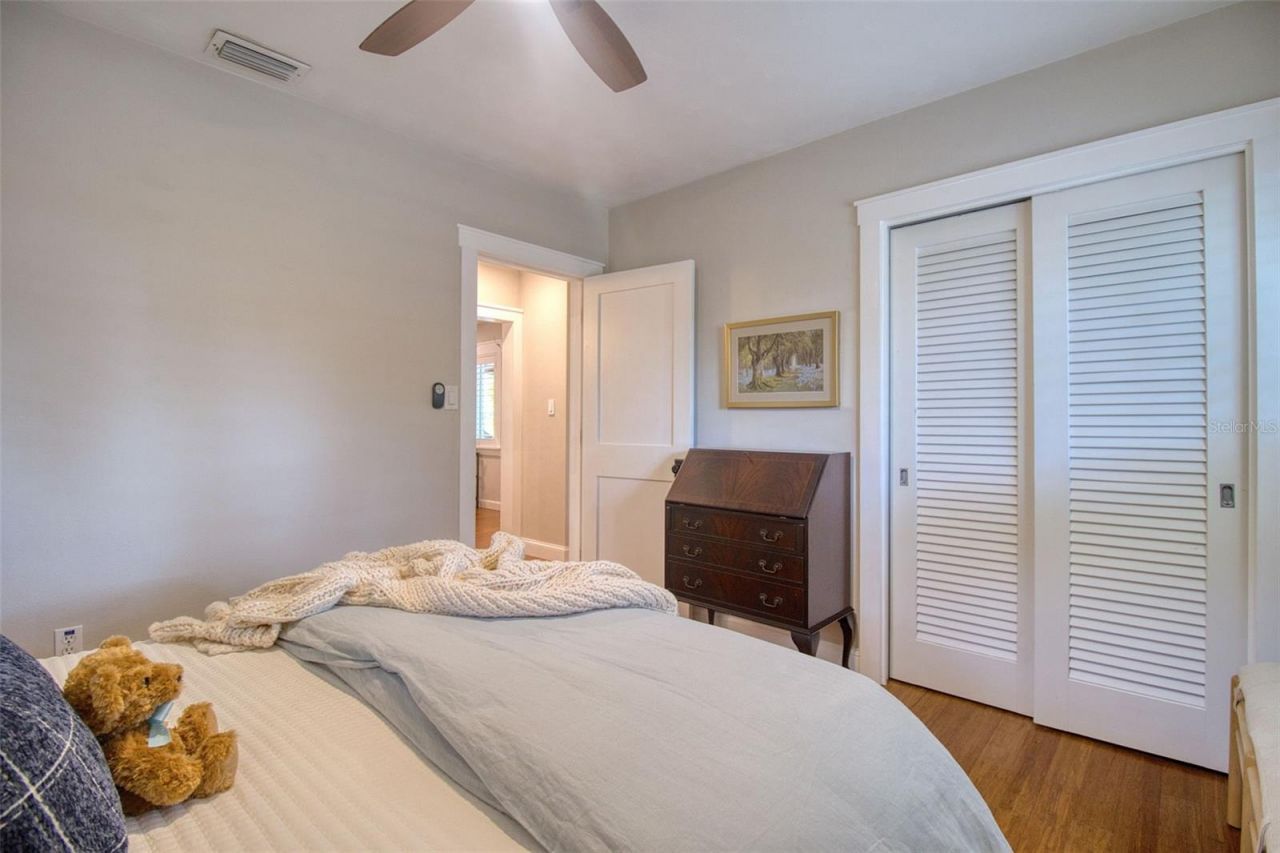 128 Edgewater Terrace, Dunedin, FL 34698 Photo