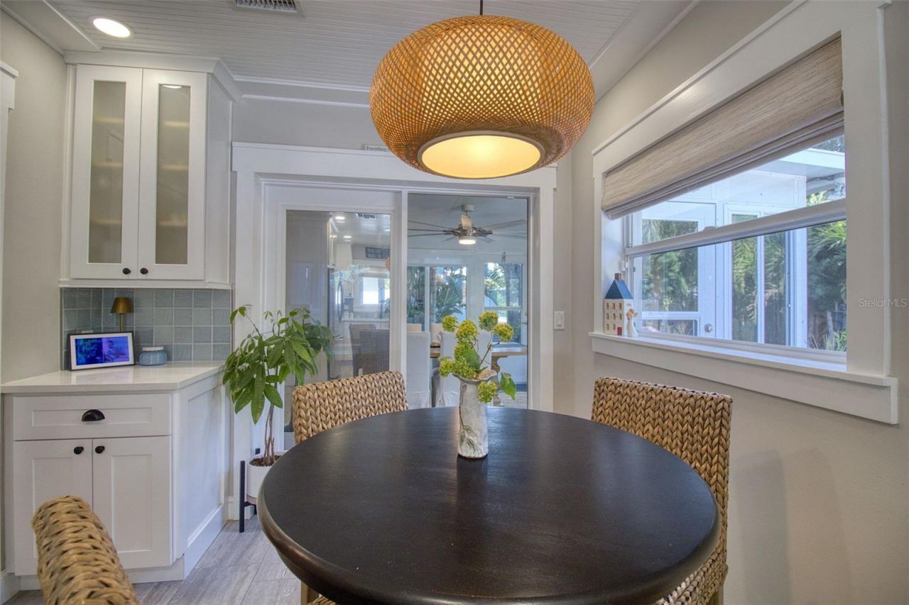128 Edgewater Terrace, Dunedin, FL 34698 Photo