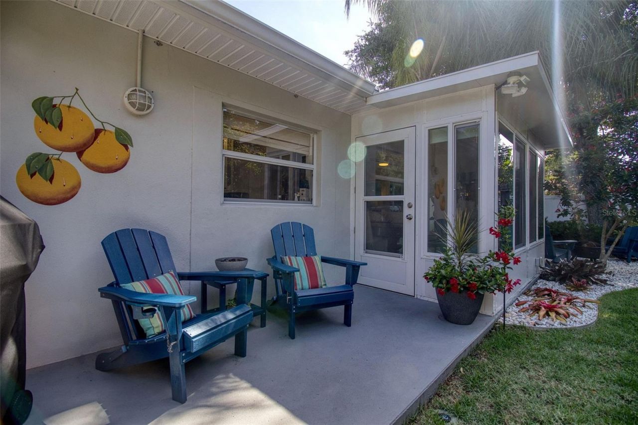 128 Edgewater Terrace, Dunedin, FL 34698 Photo