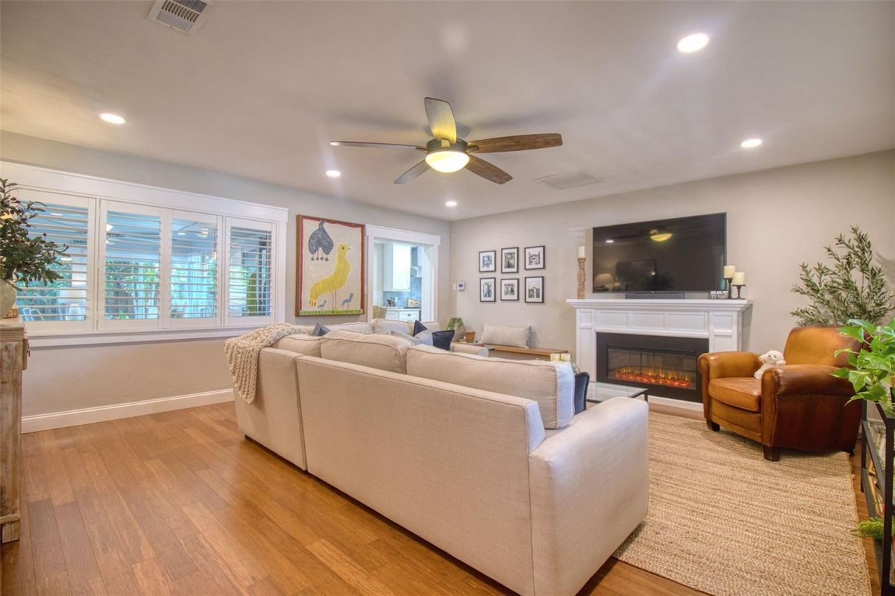 128 Edgewater Terrace, Dunedin, FL 34698 Photo