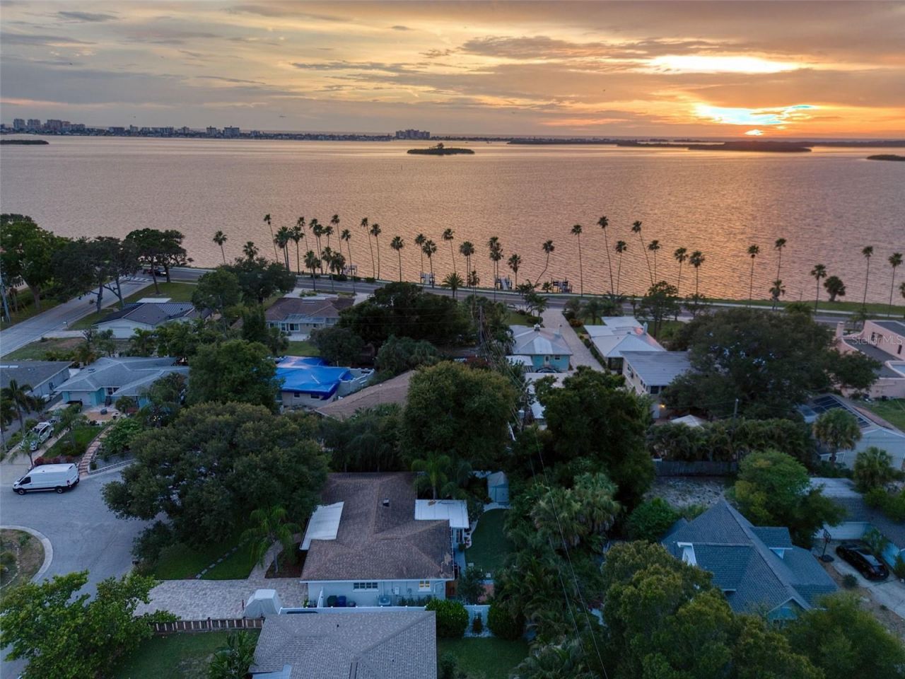 128 Edgewater Terrace, Dunedin, FL 34698 Photo