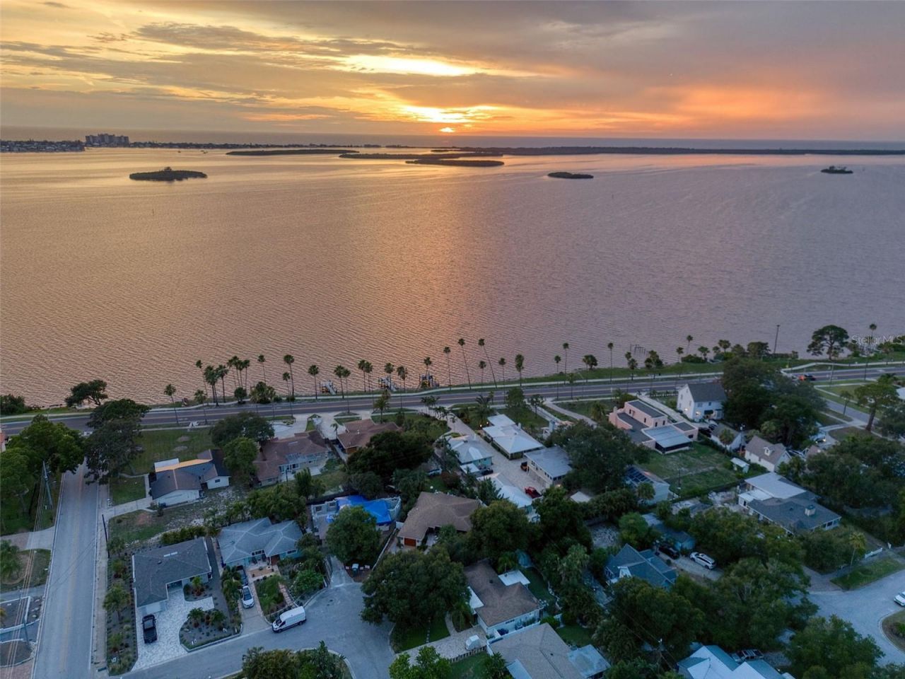 128 Edgewater Terrace, Dunedin, FL 34698 Photo