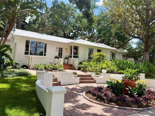 1311 E PARK CIRCLE, TAMPA, FL 33604