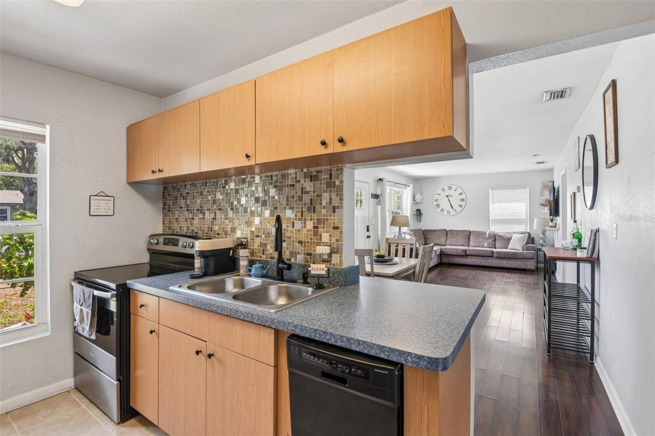 4218 6th Avenue N, Saint Petersburg, FL 33713 Photo