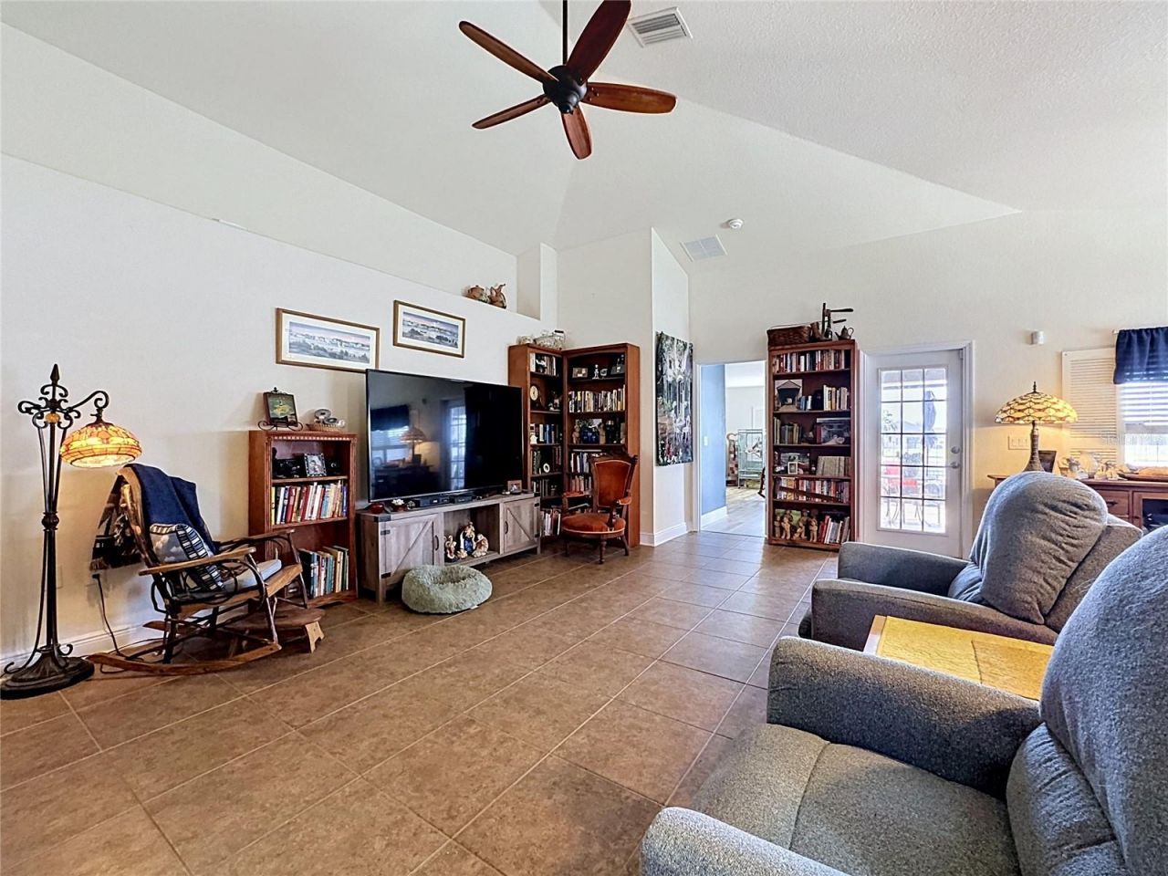 10821 Standing Stone Drive, Wimauma, FL 33598 Photo