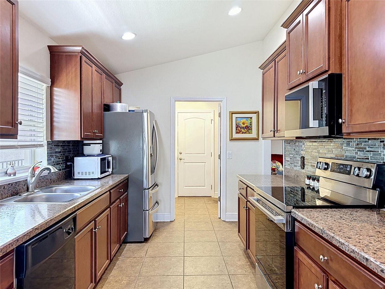 10821 Standing Stone Drive, Wimauma, FL 33598 Photo