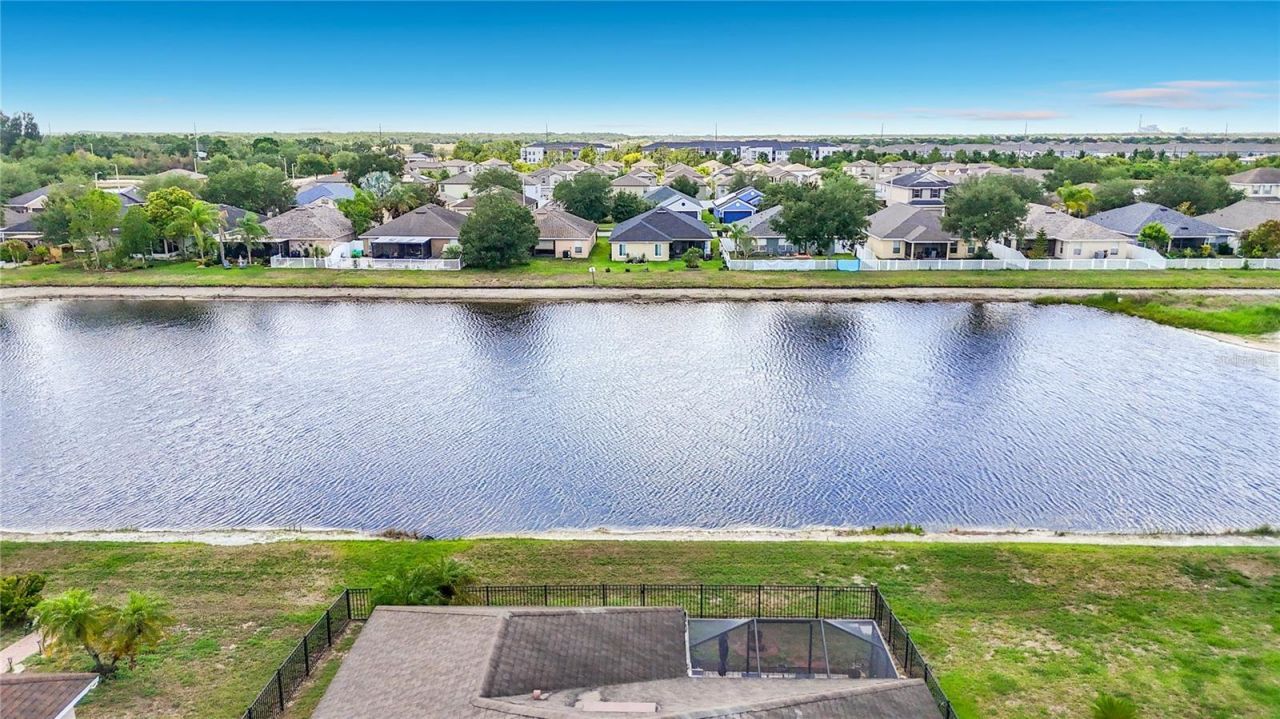 10821 Standing Stone Drive, Wimauma, FL 33598 Photo