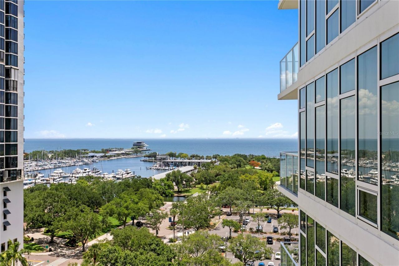 175 1st Street S, Unit 1101, Saint Petersburg, FL 33701 Photo