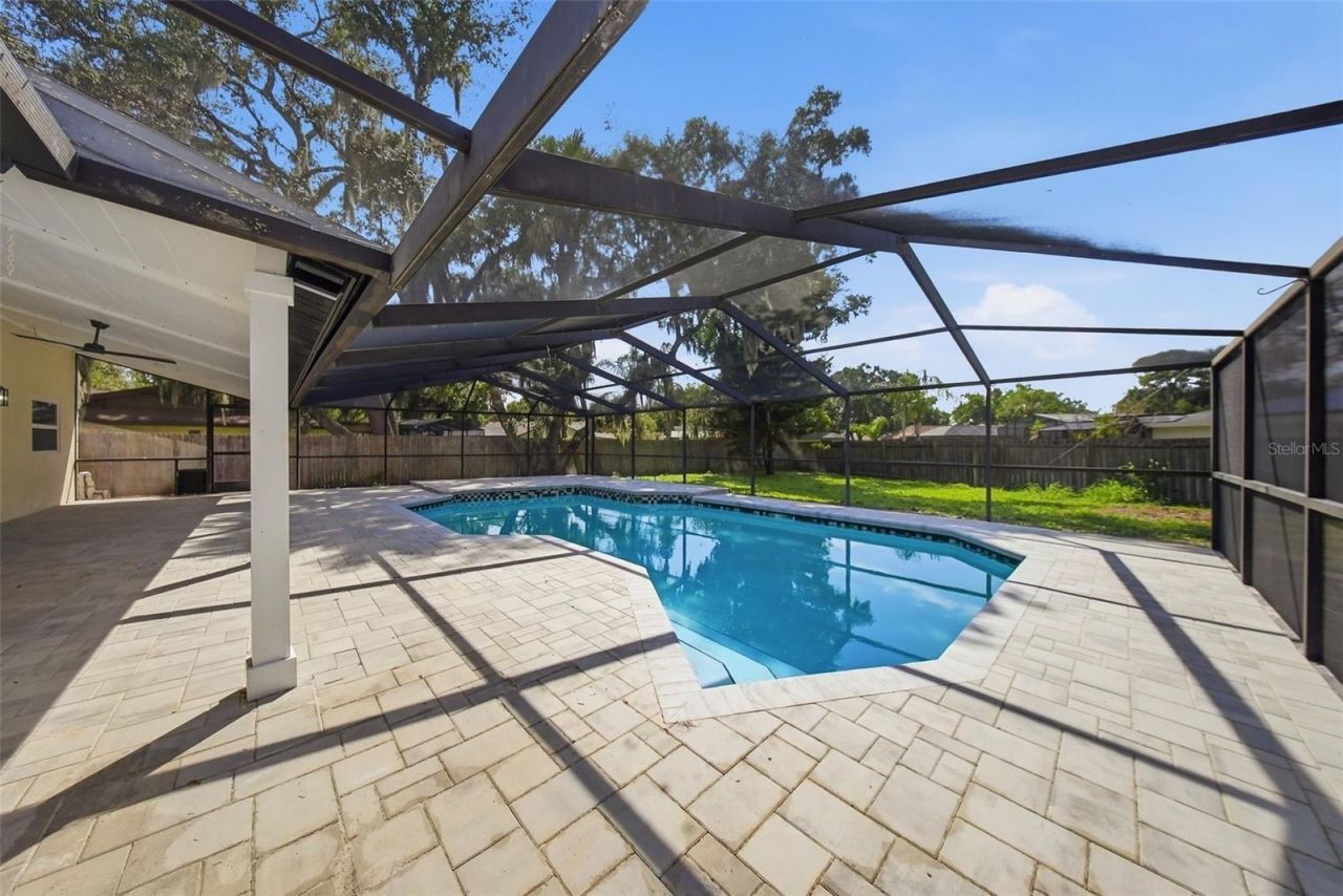 2104 Doefield Court , Valrico, FL 33596 Photo