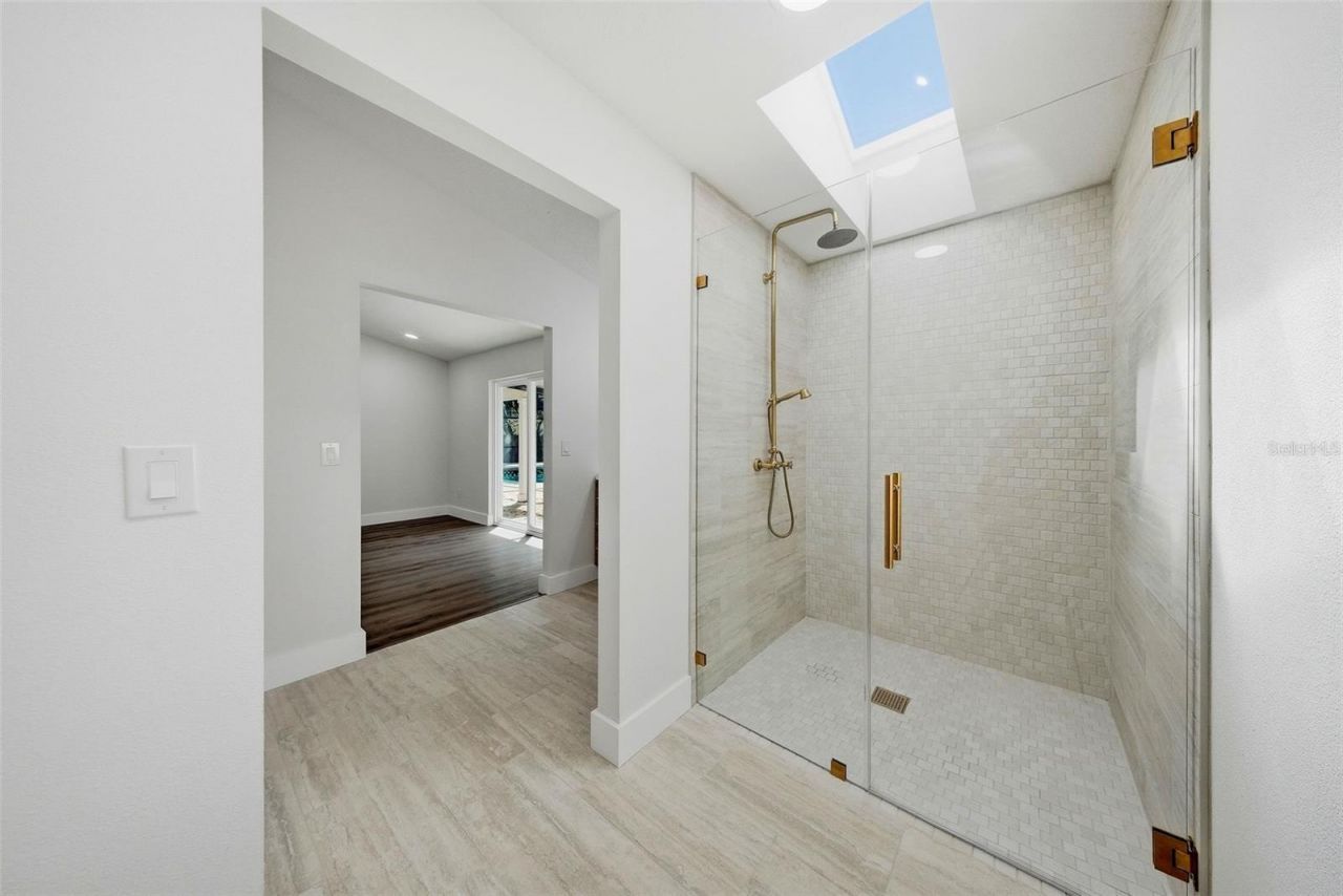 2104 Doefield Court , Valrico, FL 33596 Photo