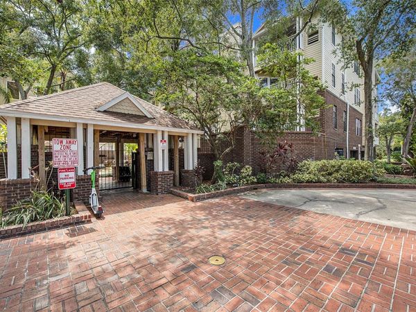 1000 W HORATIO STREET , Unit 301, TAMPA, FL 33606