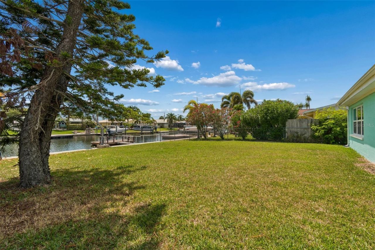 4234 Floramar Terrace, New Port Richey, FL 34652 Photo