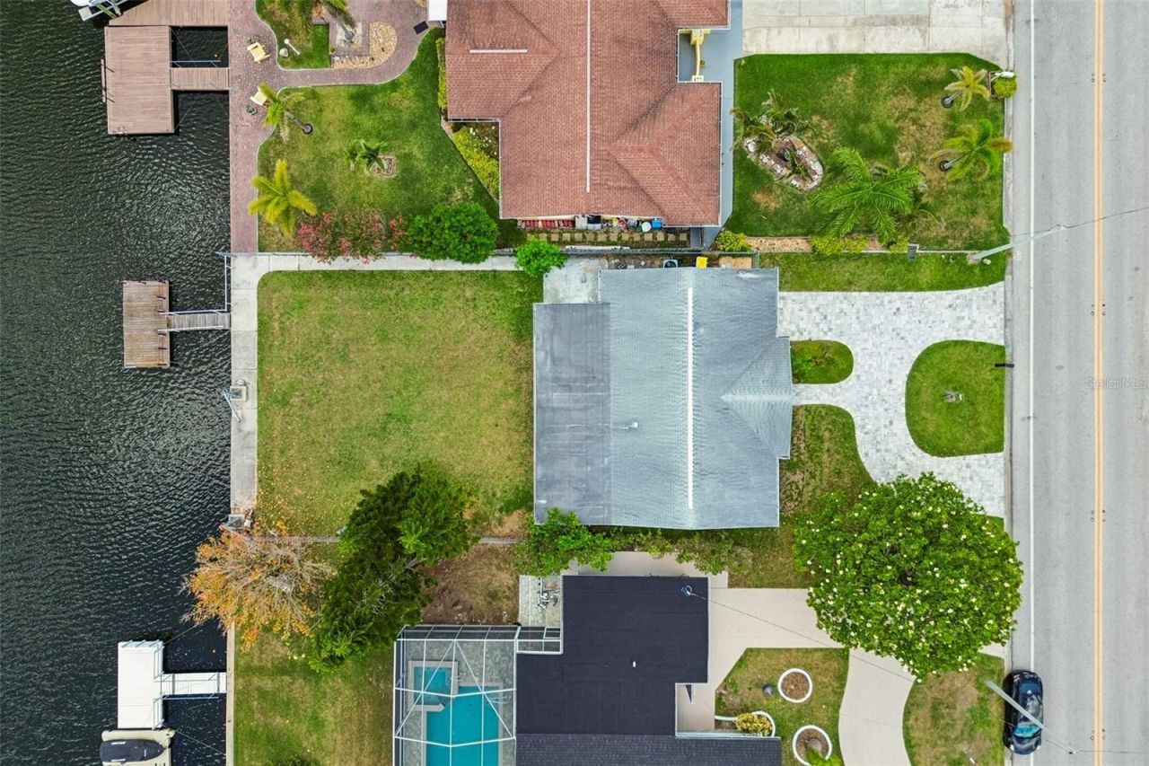 4234 Floramar Terrace, New Port Richey, FL 34652 Photo