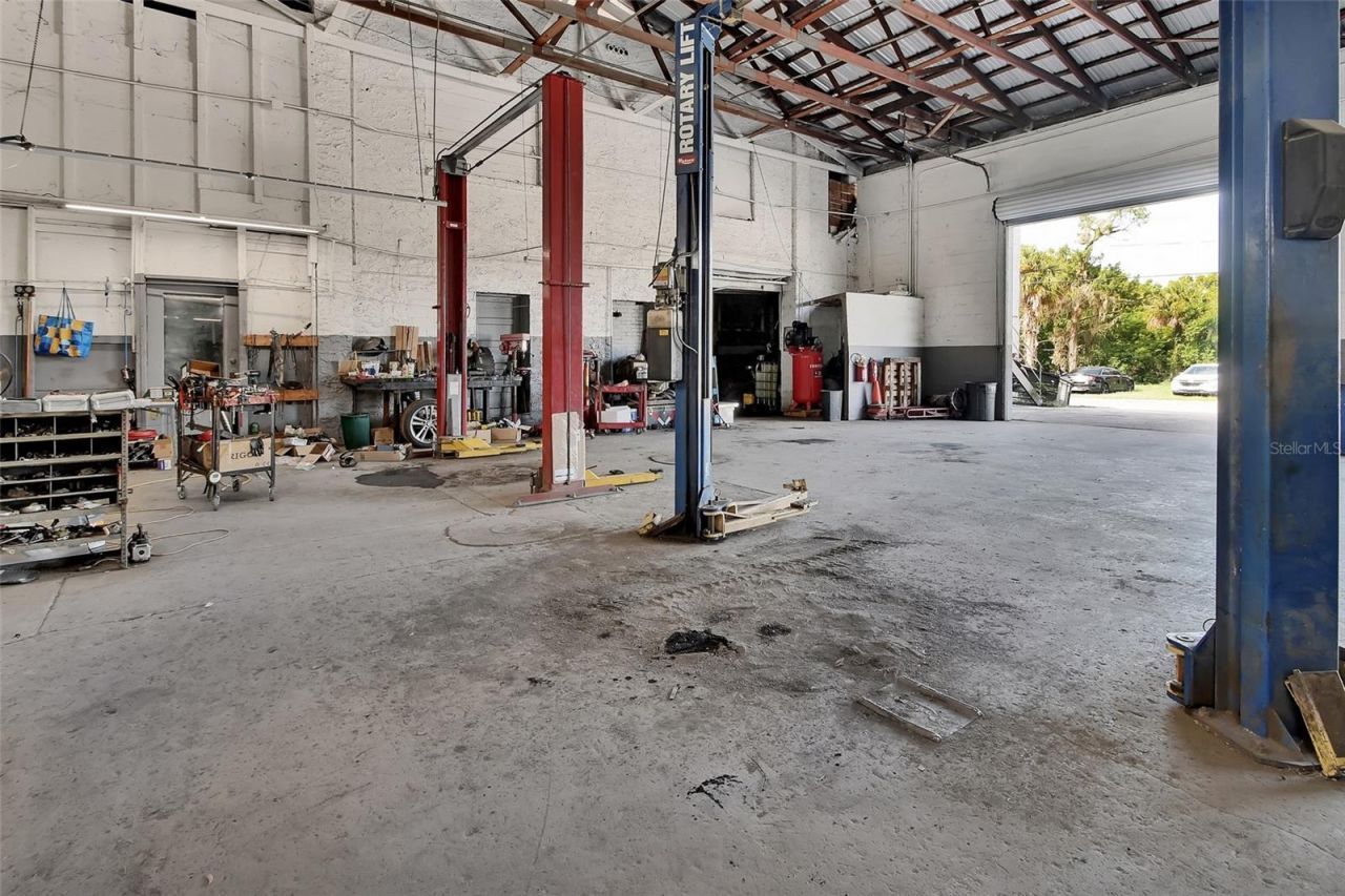 309 S Florida Avenue, Deland, FL 32720 Photo