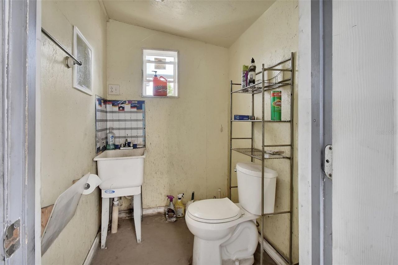 309 S Florida Avenue, Deland, FL 32720 Photo