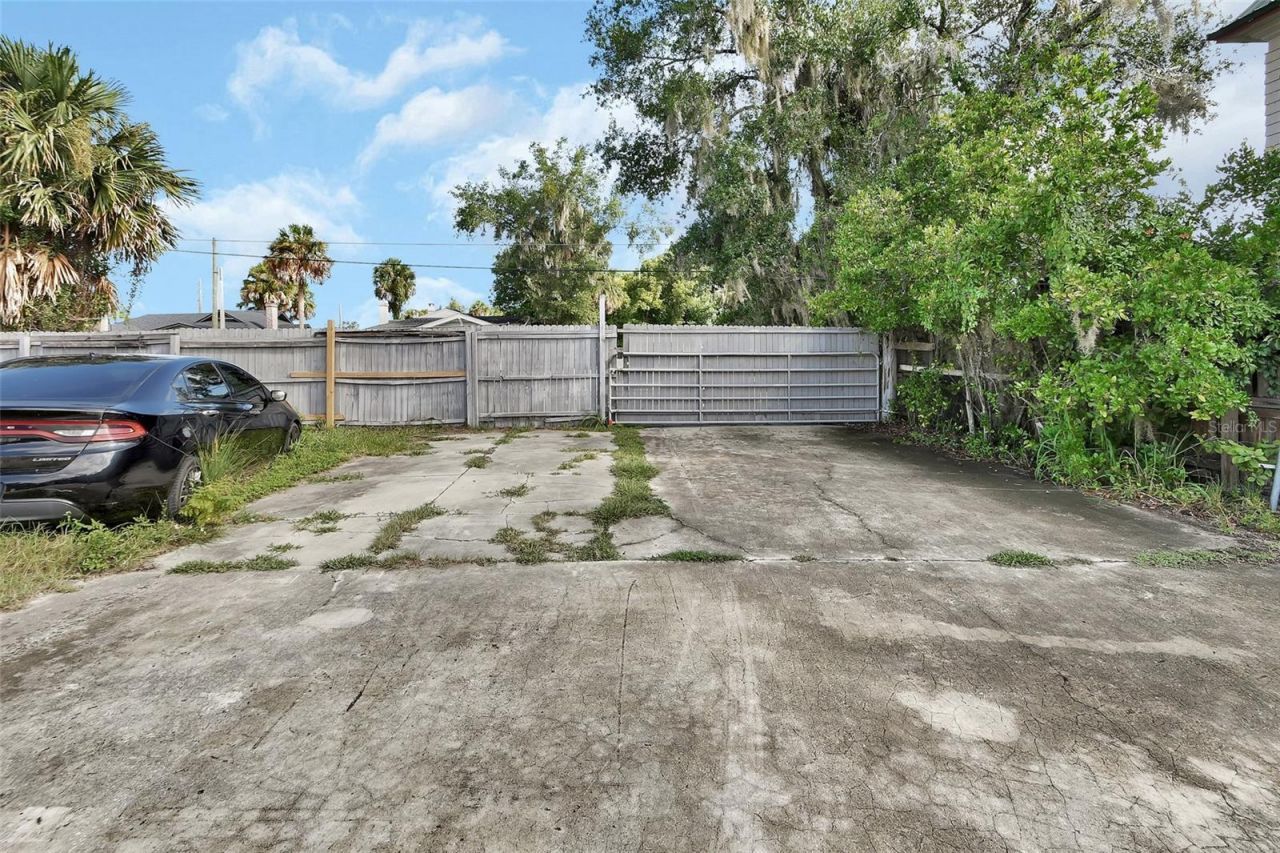 309 S Florida Avenue, Deland, FL 32720 Photo