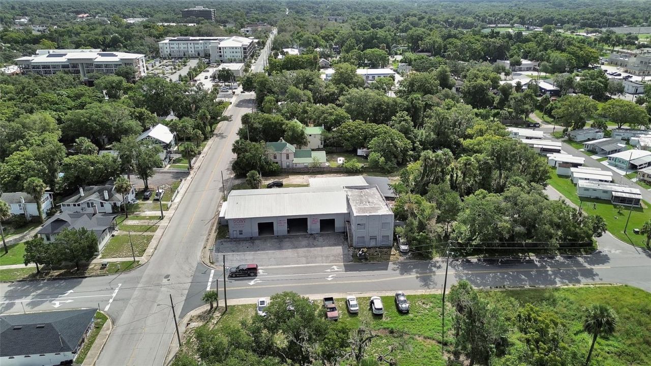 309 S Florida Avenue, Deland, FL 32720 Photo