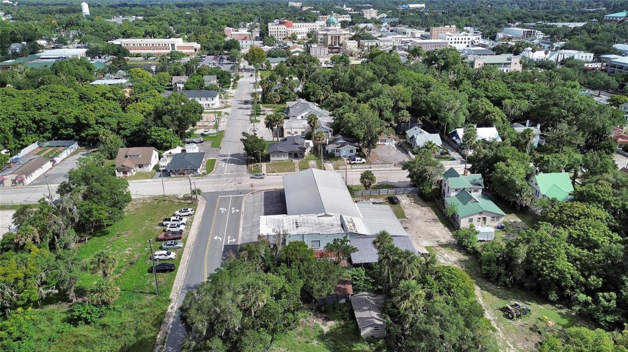 309 S Florida Avenue, Deland, FL 32720 Photo