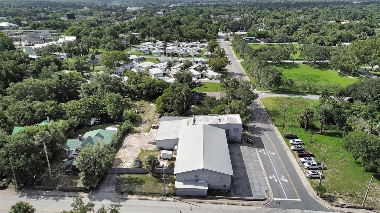 309 S Florida Avenue, Deland, FL 32720 Photo