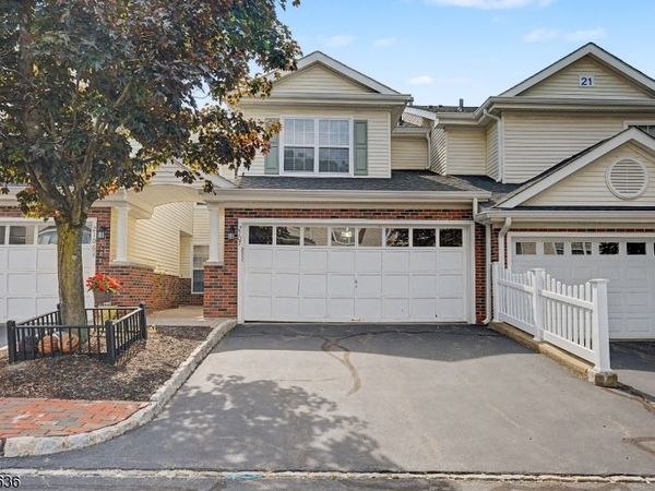 2107 Middlefield Ct, Denville, NJ 07834