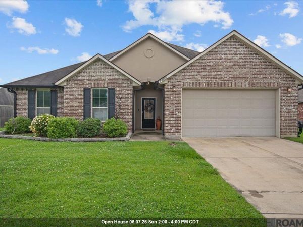 23225 Conifer Dr, Denham Springs, LA 70726