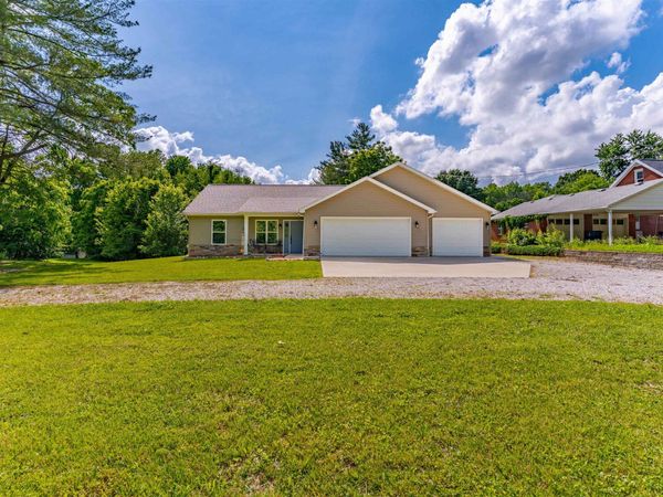 10320 Old State Road, Evansville, IN 47711