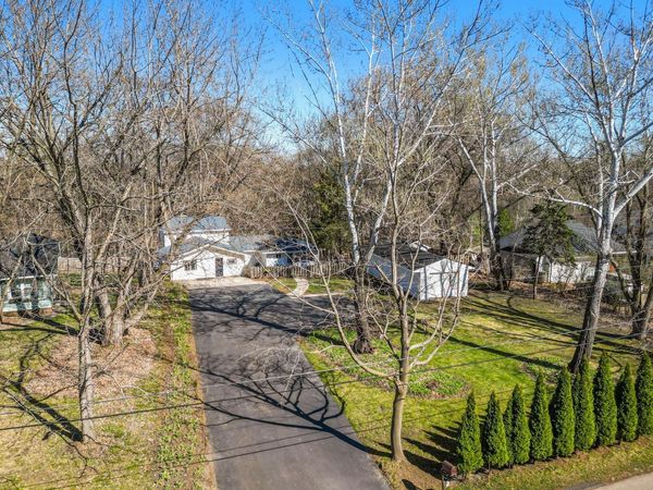 1812 Oakview Lane N, Plymouth, MN 55441