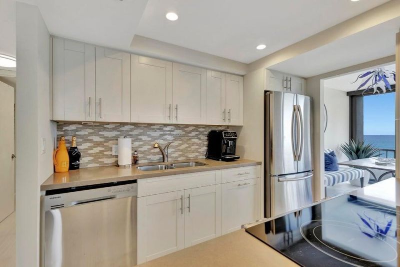 5550 N Ocean Drive, Unit 8a, Singer Island, FL 33404 Photo