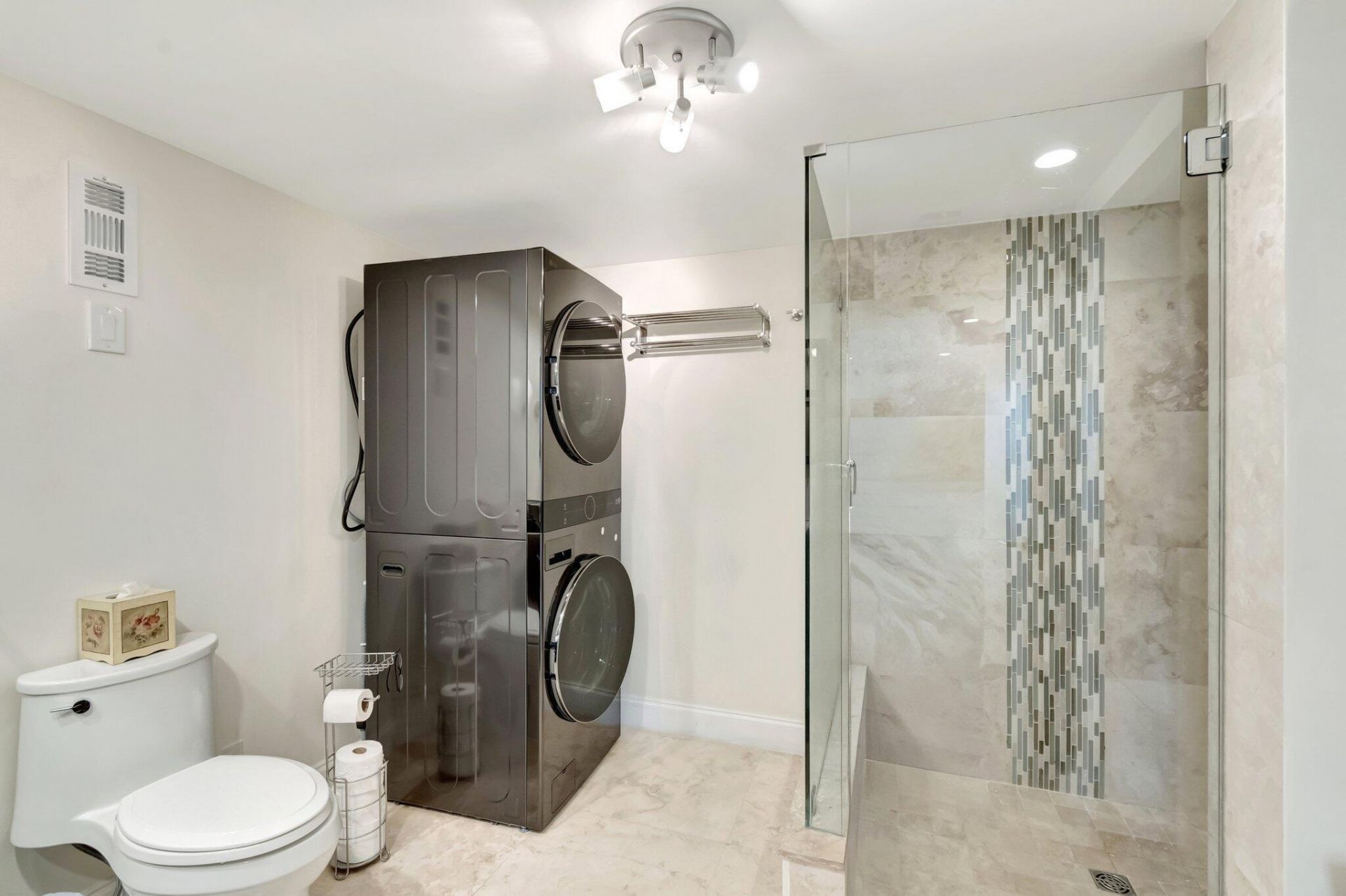 5550 N Ocean Drive, Unit 10d, Singer Island, FL 33404 Photo