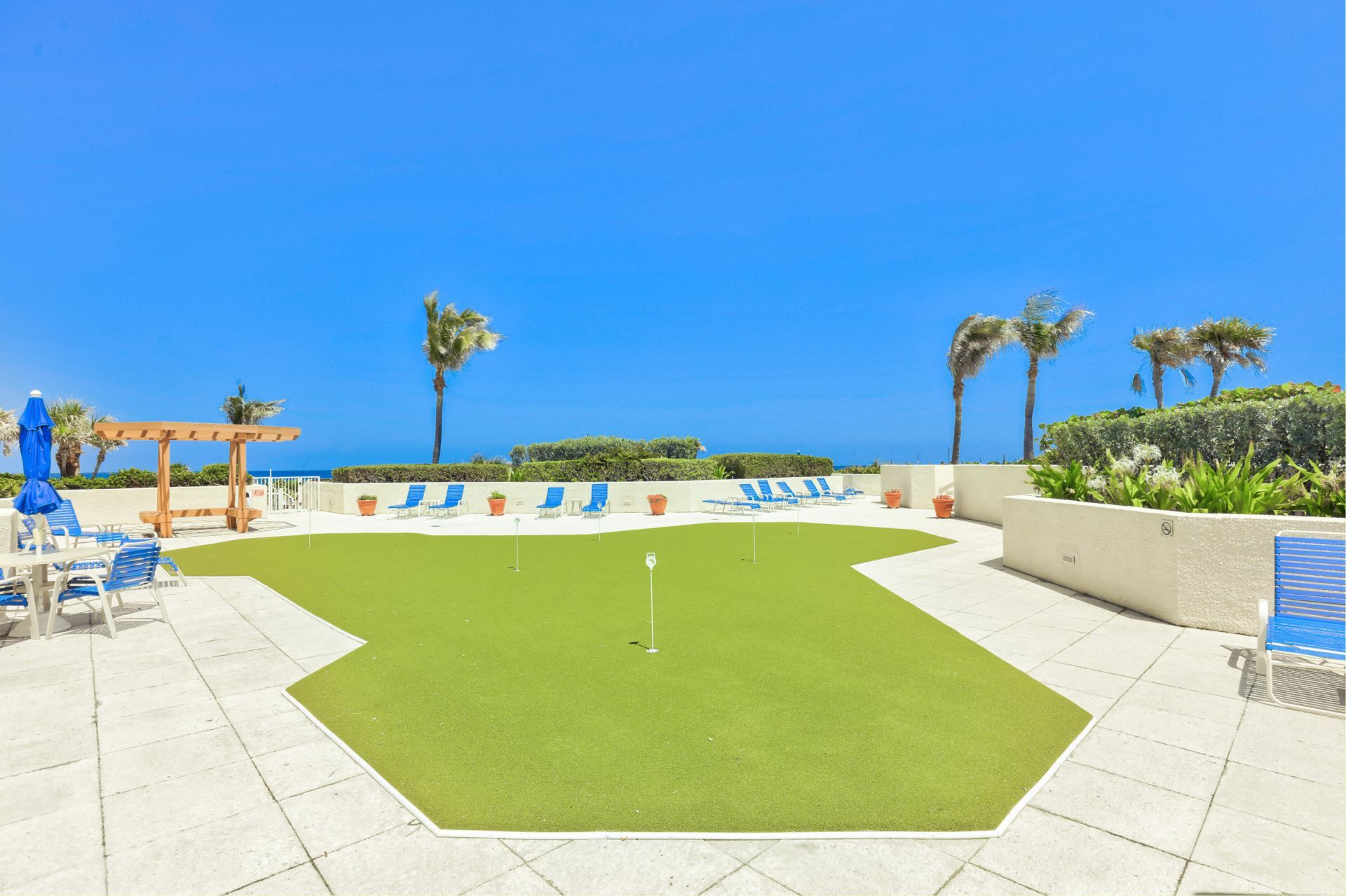 5550 N Ocean Drive, Unit 10d, Singer Island, FL 33404 Photo