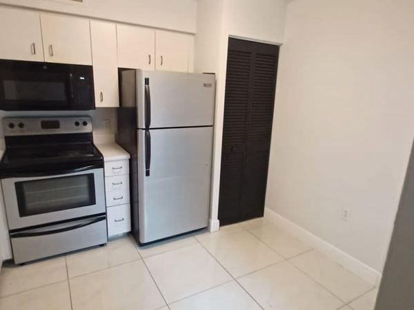 19111 Glenmoor Drive, West Palm Beach, FL 33409