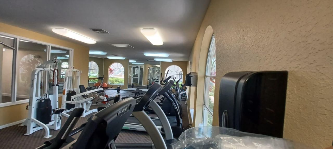 19111 Glenmoor Drive, West Palm Beach, FL 33409 Photo