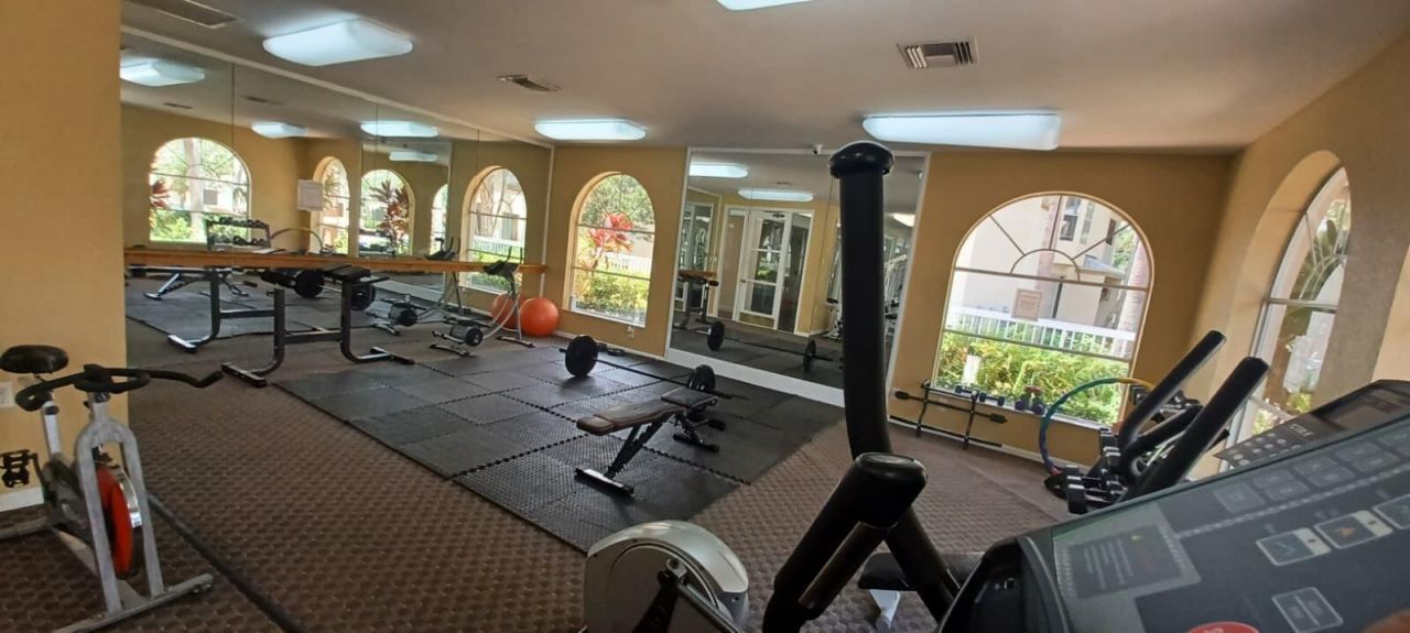 19111 Glenmoor Drive, West Palm Beach, FL 33409 Photo