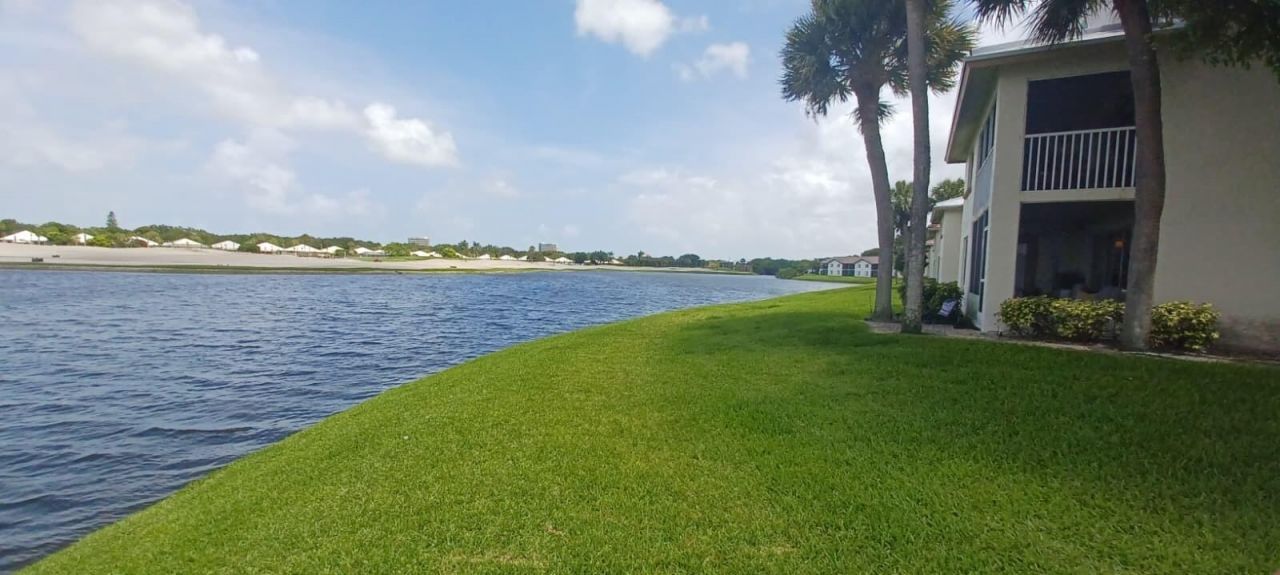 19111 Glenmoor Drive, West Palm Beach, FL 33409 Photo