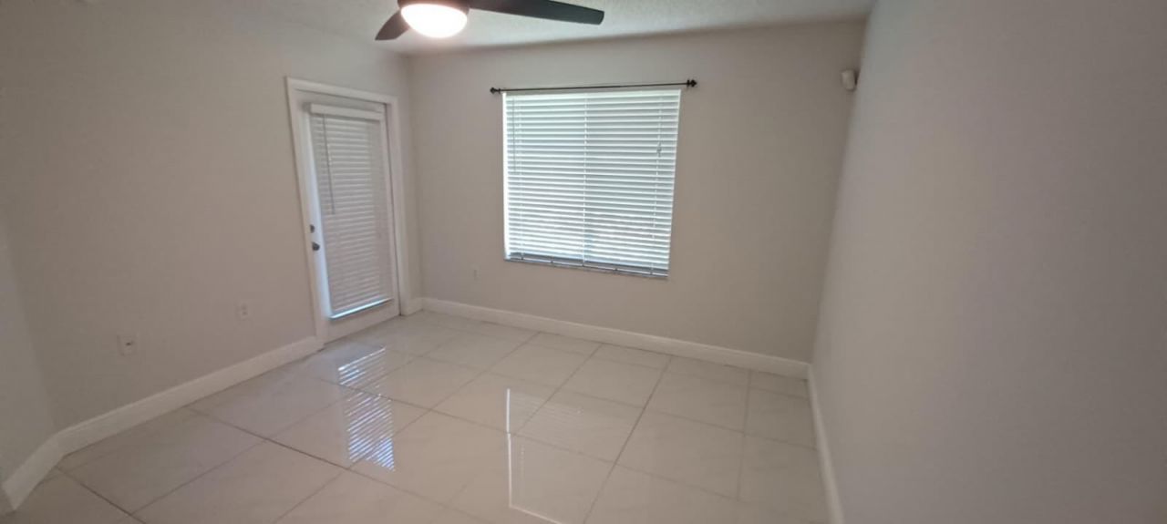 19111 Glenmoor Drive, West Palm Beach, FL 33409 Photo