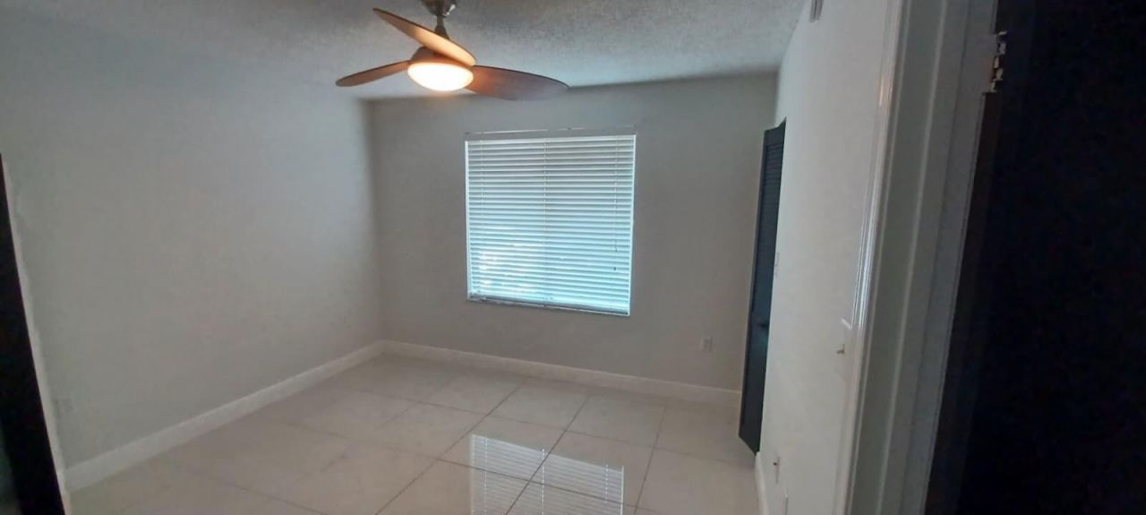 19111 Glenmoor Drive, West Palm Beach, FL 33409 Photo
