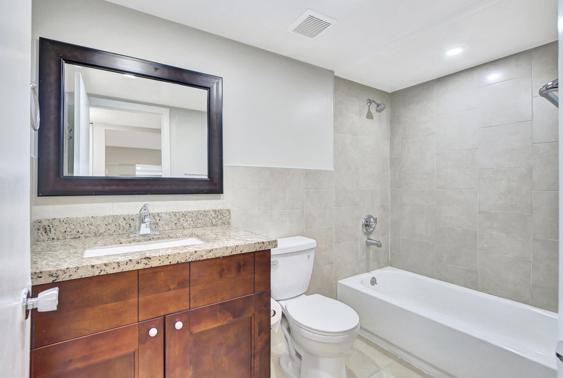 450 NW 20th Street, Unit 2020, Boca Raton, FL 33431 Photo