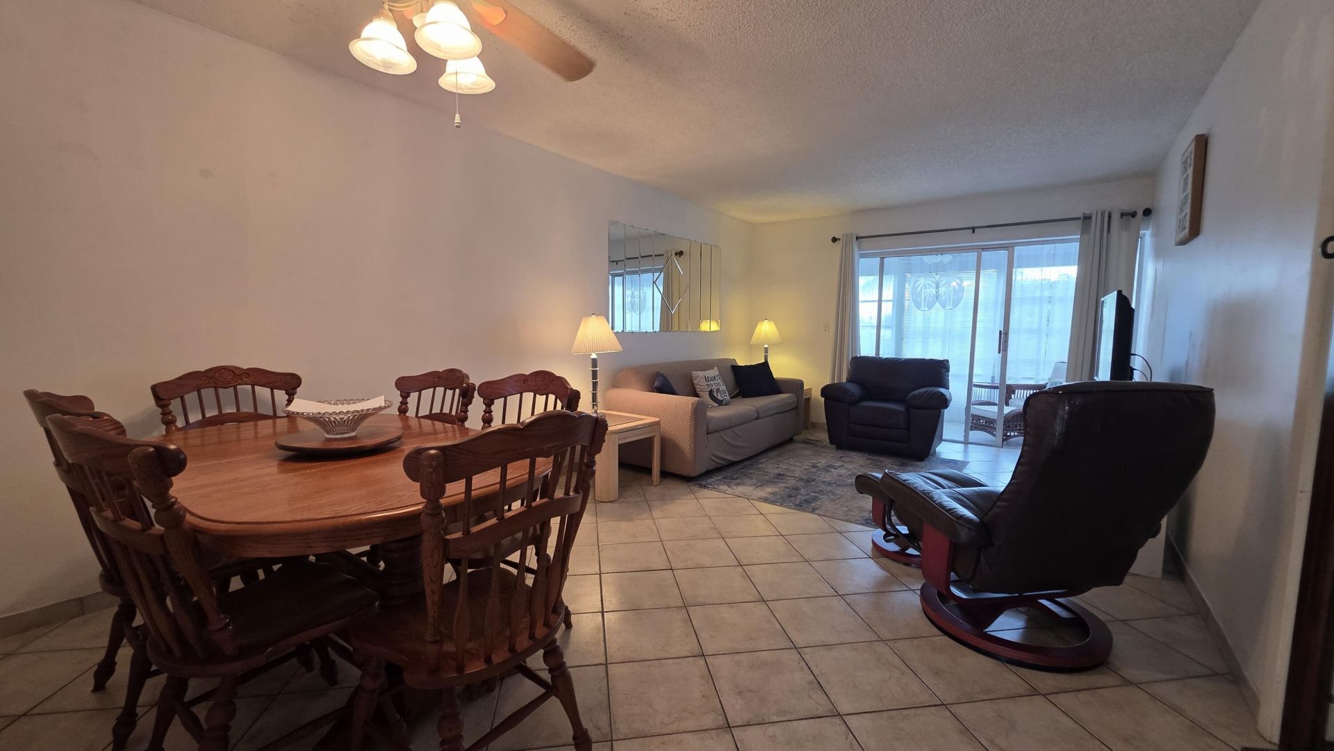 2900 NW 46th Avenue, Unit 213, Lauderdale Lakes, FL 33313 Photo