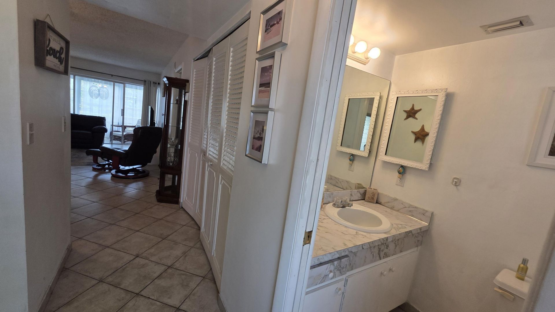 2900 NW 46th Avenue, Unit 213, Lauderdale Lakes, FL 33313 Photo